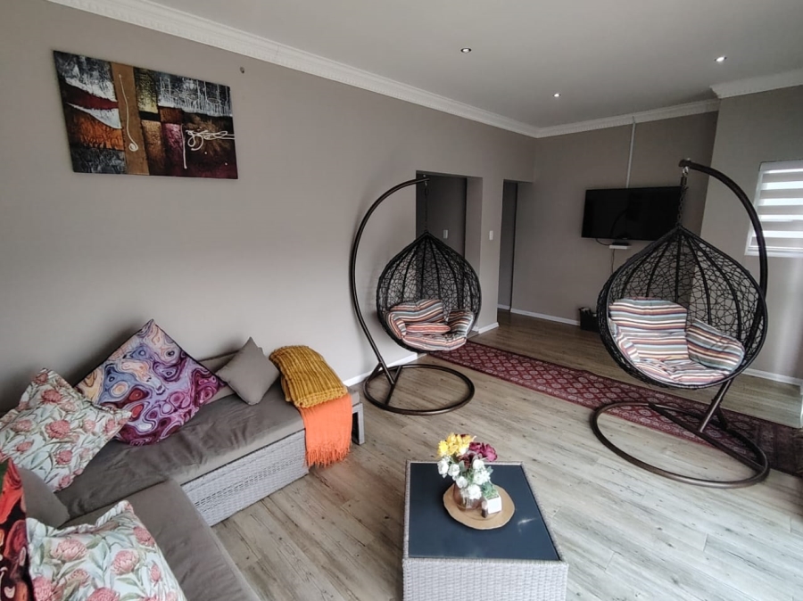 4 Bedroom Property for Sale in Nahoon Valley Park Eastern Cape